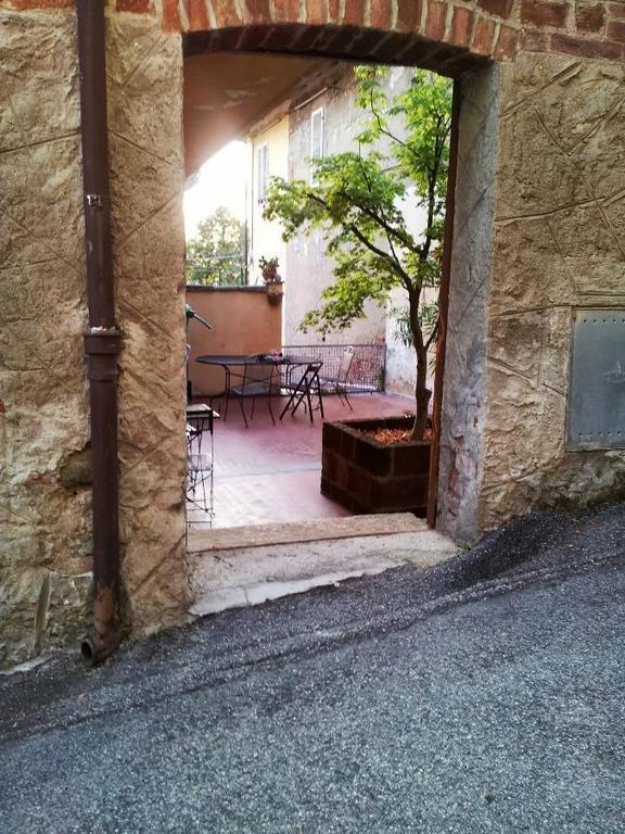 Il Cortiletto Dei Capperi Bed & Breakfast Gassino Torinese Exterior photo